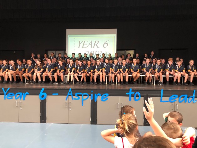 2018 Yr 6 Grad.JPG